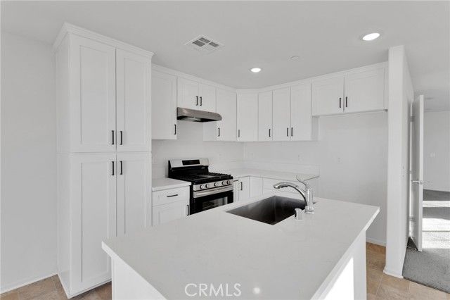 10158 Kemper Avenue, Adelanto, CA 92301