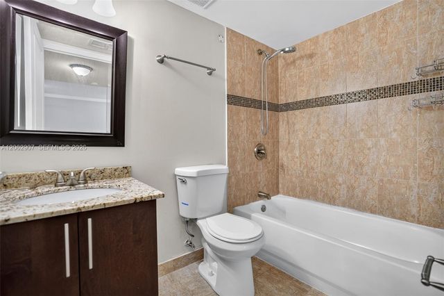 7085 NW 173rd Drive 403, Hialeah, FL 33015