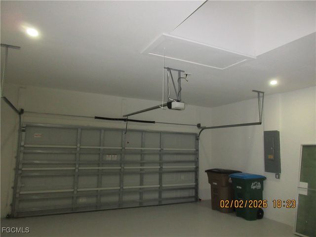 208 NW 6th ST, Cape Coral, FL 33993