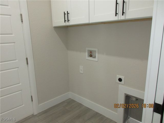 208 NW 6th ST, Cape Coral, FL 33993