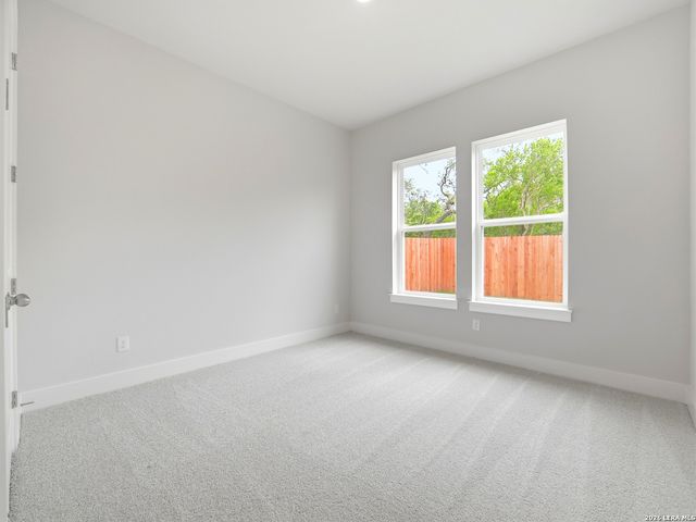 157 Allin Oaks, Universal City, TX 78148