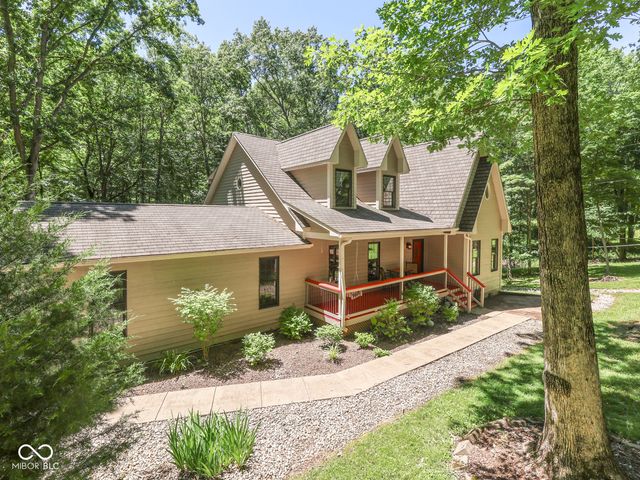 8194 Center Lake Road, Nineveh, IN 46164