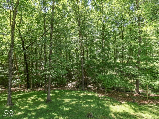 8194 Center Lake Road, Nineveh, IN 46164