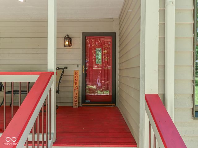 8194 Center Lake Road, Nineveh, IN 46164