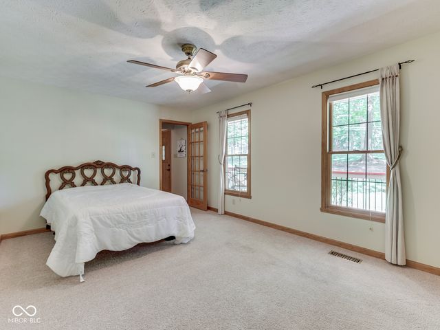 8194 Center Lake Road, Nineveh, IN 46164