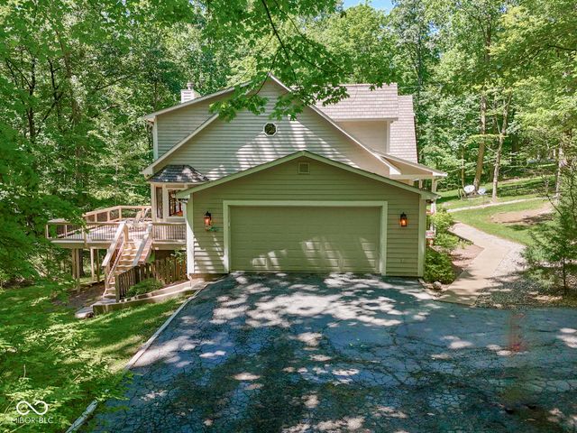 8194 Center Lake Road, Nineveh, IN 46164