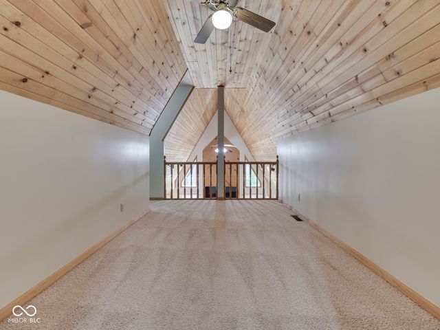 8194 Center Lake Road, Nineveh, IN 46164