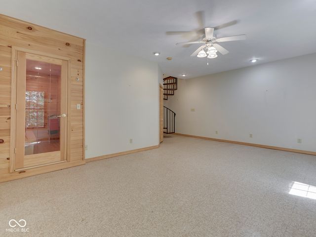 8194 Center Lake Road, Nineveh, IN 46164