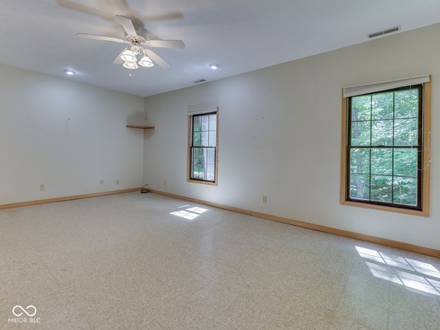 8194 Center Lake Road, Nineveh, IN 46164