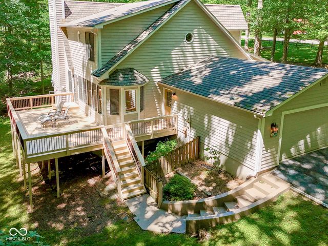 8194 Center Lake Road, Nineveh, IN 46164