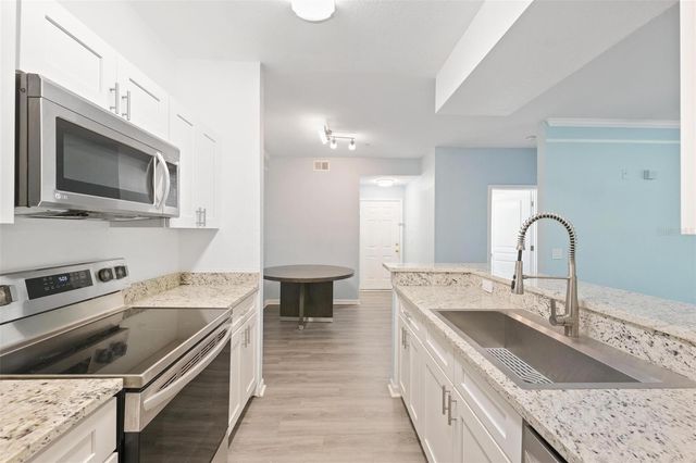 17110 CARRINGTON PARK DRIVE 832, Tampa, FL 33647