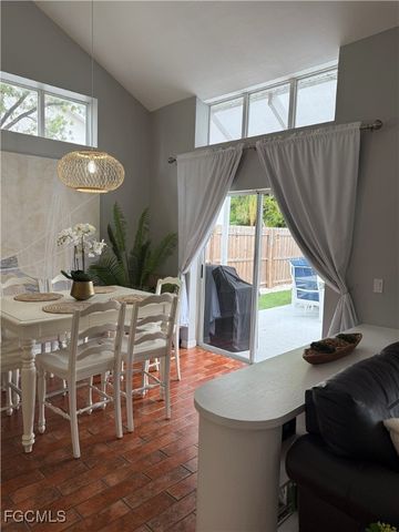 15009 Cloverdale DR, Fort Myers, FL 33919