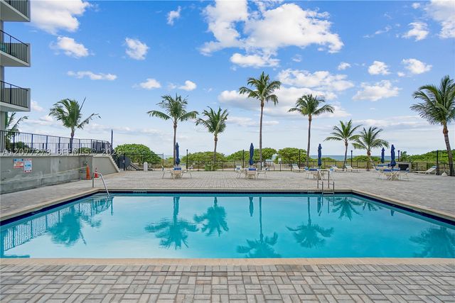 9273 Collins Ave 309, Surfside, FL 33154