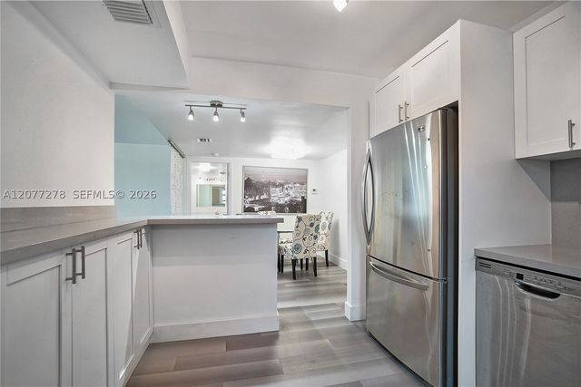 9273 Collins Ave 309, Surfside, FL 33154