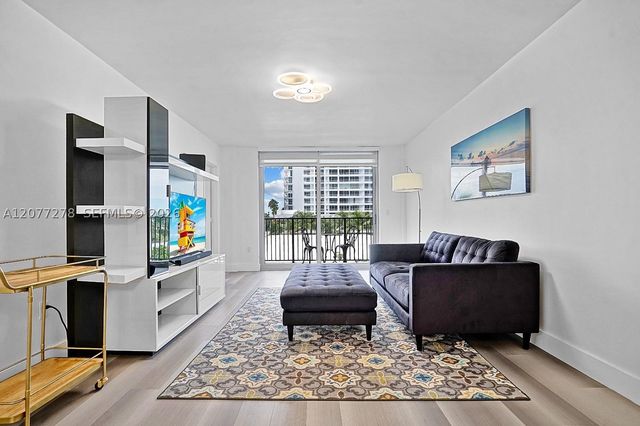 9273 Collins Ave 309, Surfside, FL 33154