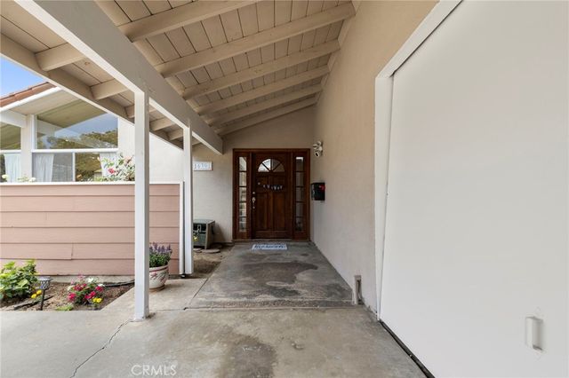 16391 Maruffa Circle, Huntington Beach, CA 92649
