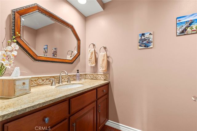 16391 Maruffa Circle, Huntington Beach, CA 92649
