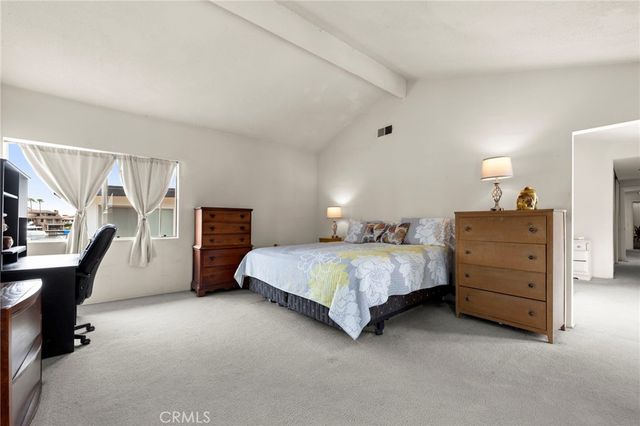 16391 Maruffa Circle, Huntington Beach, CA 92649