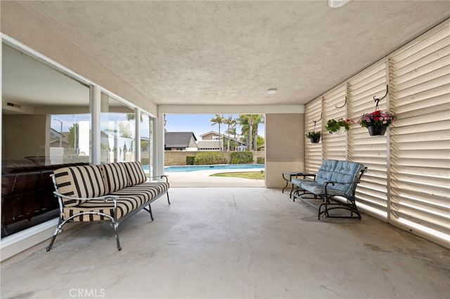 16391 Maruffa Circle, Huntington Beach, CA 92649