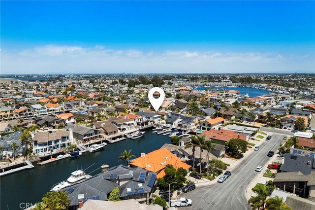 16391 Maruffa Circle, Huntington Beach, CA 92649