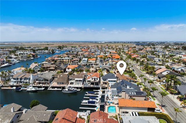 16391 Maruffa Circle, Huntington Beach, CA 92649