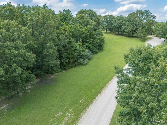 1001 King Arthur Court, French Village, MO 63036