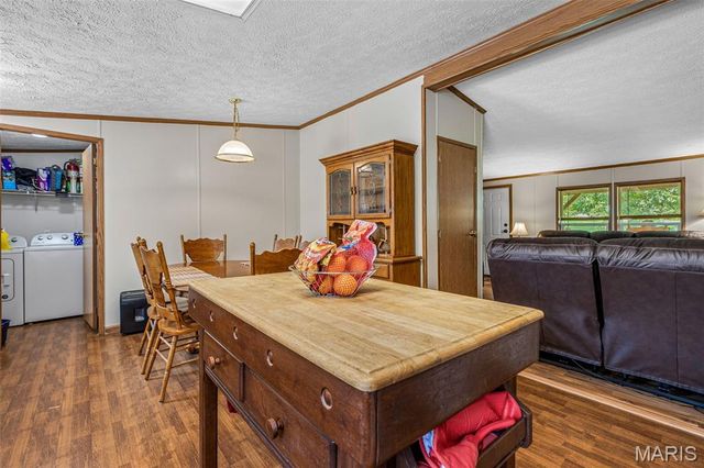 1001 King Arthur Court, French Village, MO 63036