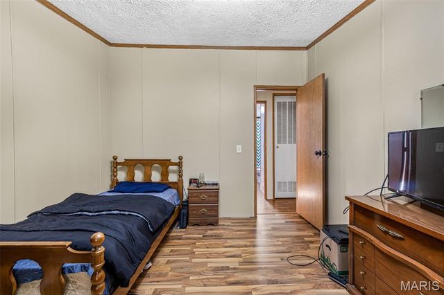 1001 King Arthur Court, French Village, MO 63036