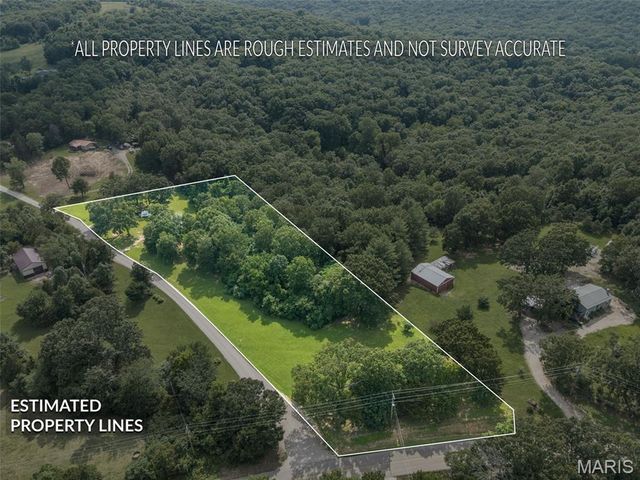 1001 King Arthur Court, French Village, MO 63036