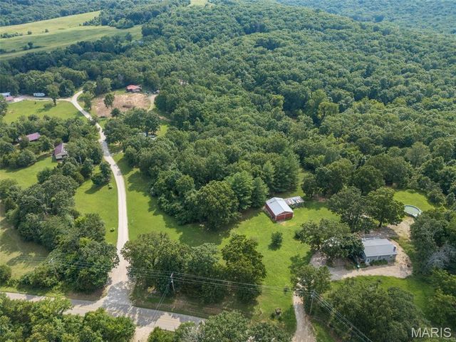 1001 King Arthur Court, French Village, MO 63036