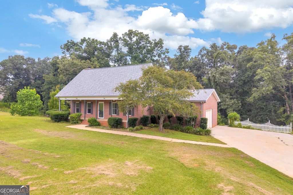 3272 Horace Road, Bowman, GA 30624