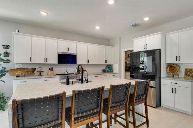 1490 SW Lago Circle, Palm City, FL 34990