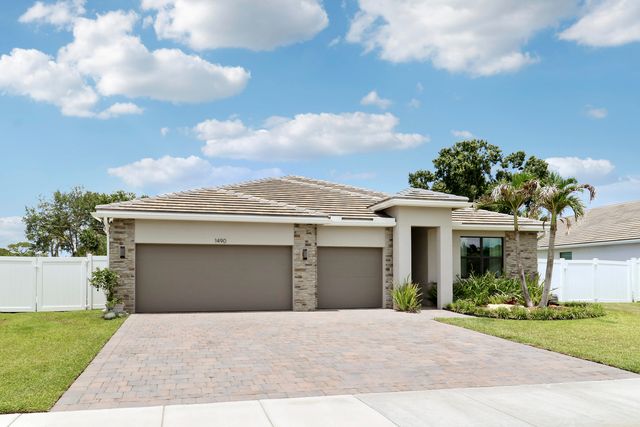 1490 SW Lago Circle, Palm City, FL 34990