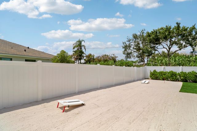 1490 SW Lago Circle, Palm City, FL 34990