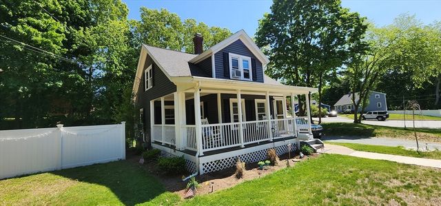 124 Beaver Street 1, Franklin, MA 02038
