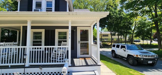 124 Beaver Street 1, Franklin, MA 02038