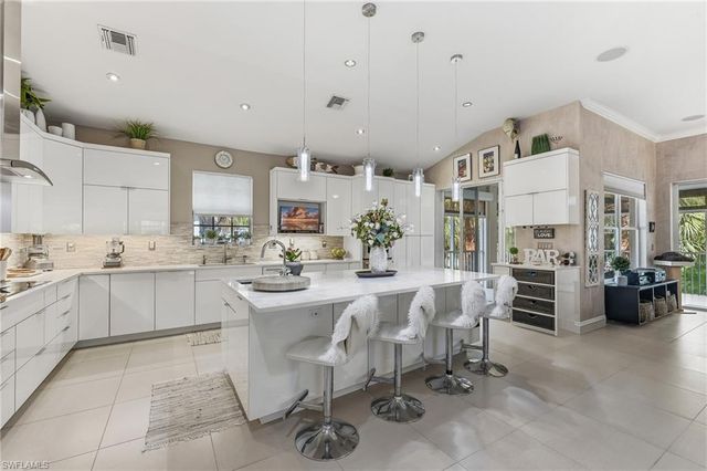 12815 Carrington CIR 2, Naples, FL 34105