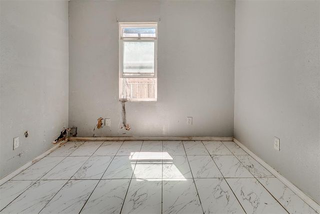 104 S O Avenue, El Reno, OK 73036