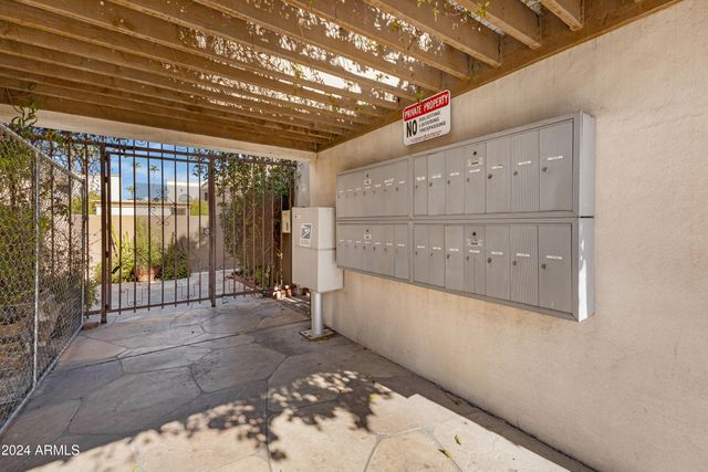 3619 E MONTEROSA Street 209, Phoenix, AZ 85018