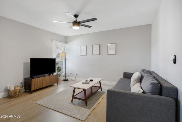 3619 E MONTEROSA Street 209, Phoenix, AZ 85018