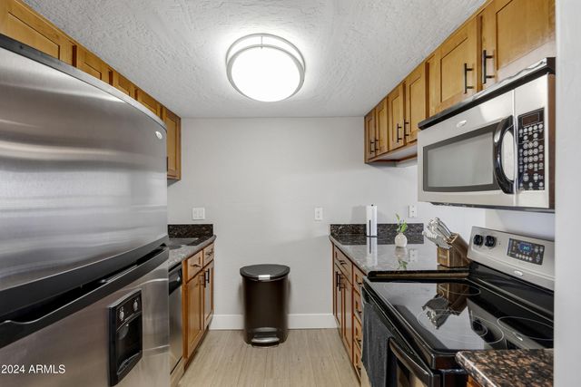 3619 E MONTEROSA Street 209, Phoenix, AZ 85018