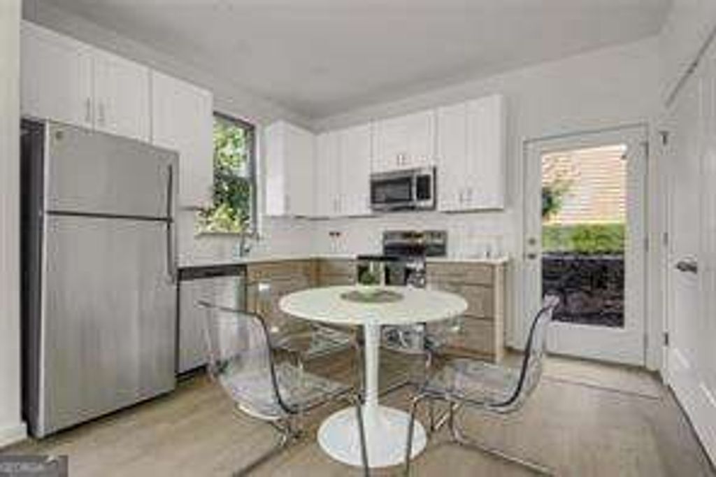 1070 Dill Avenue 203, Atlanta, GA 30310 — photo 4