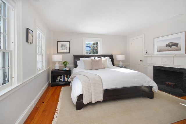 62 Main Street, Westford, MA 01886