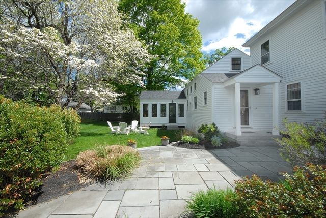 62 Main Street, Westford, MA 01886