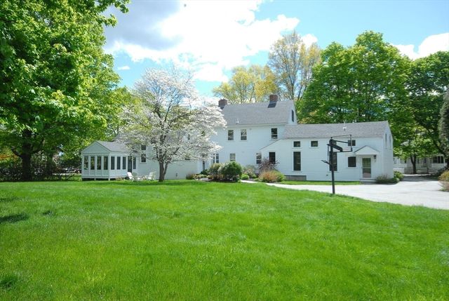 62 Main Street, Westford, MA 01886