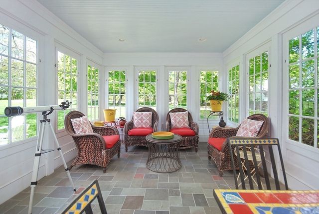 62 Main Street, Westford, MA 01886