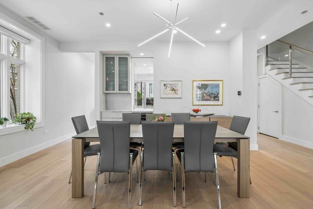 55 E Erie Street SH-D, Chicago, IL 60611