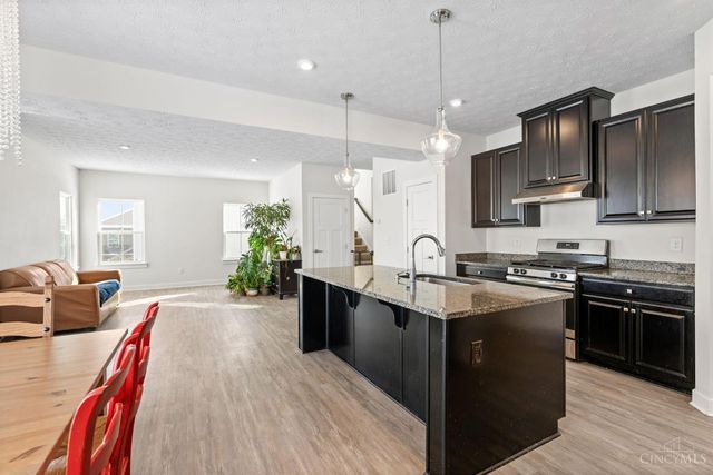 922 Trovillo Drive, South Lebanon, OH 45065