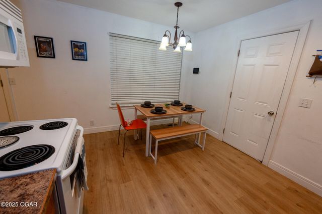 2121 S Kentucky Avenue, Joplin, MO 64804