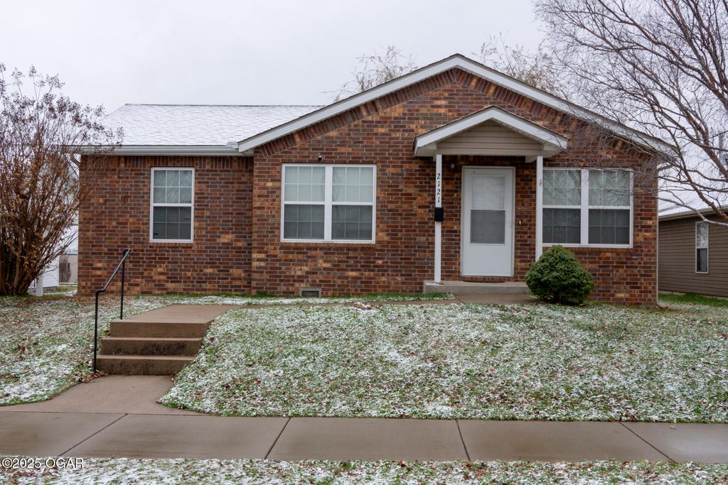 2121 S Kentucky Avenue, Joplin, MO 64804